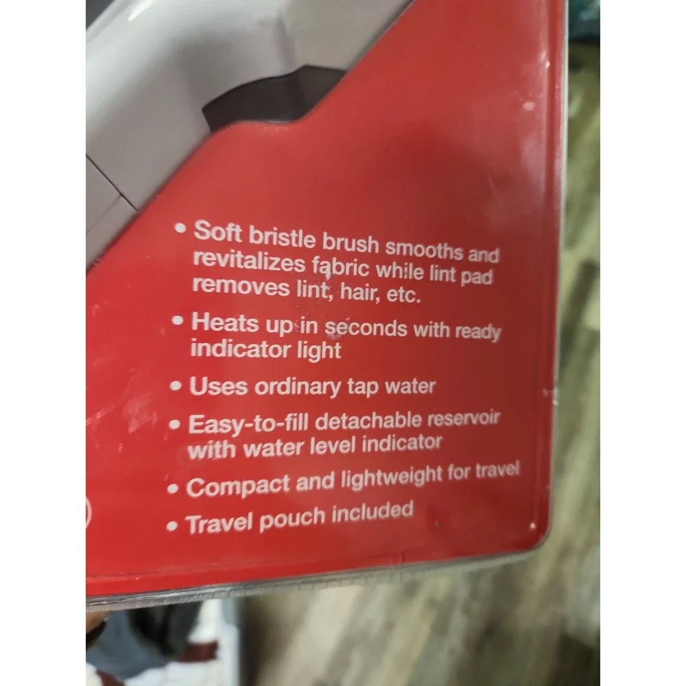 AMERICAN TOURISTER FRANZUS  GARMENT STEAMING‎ BRUSH. NEW SEALED